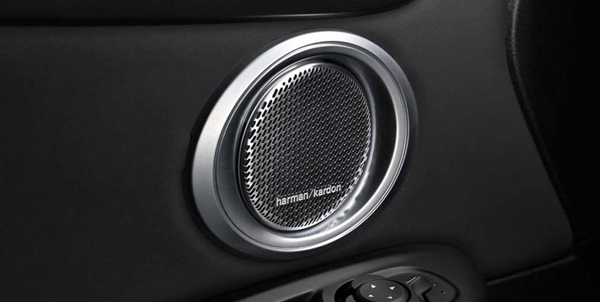Alfa Romeo Stelvio Quadrifoglio - premium sound